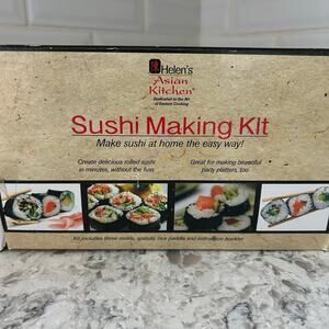 Sushi making Kit- 3‎ molds, spatula, rice paddle and instructions